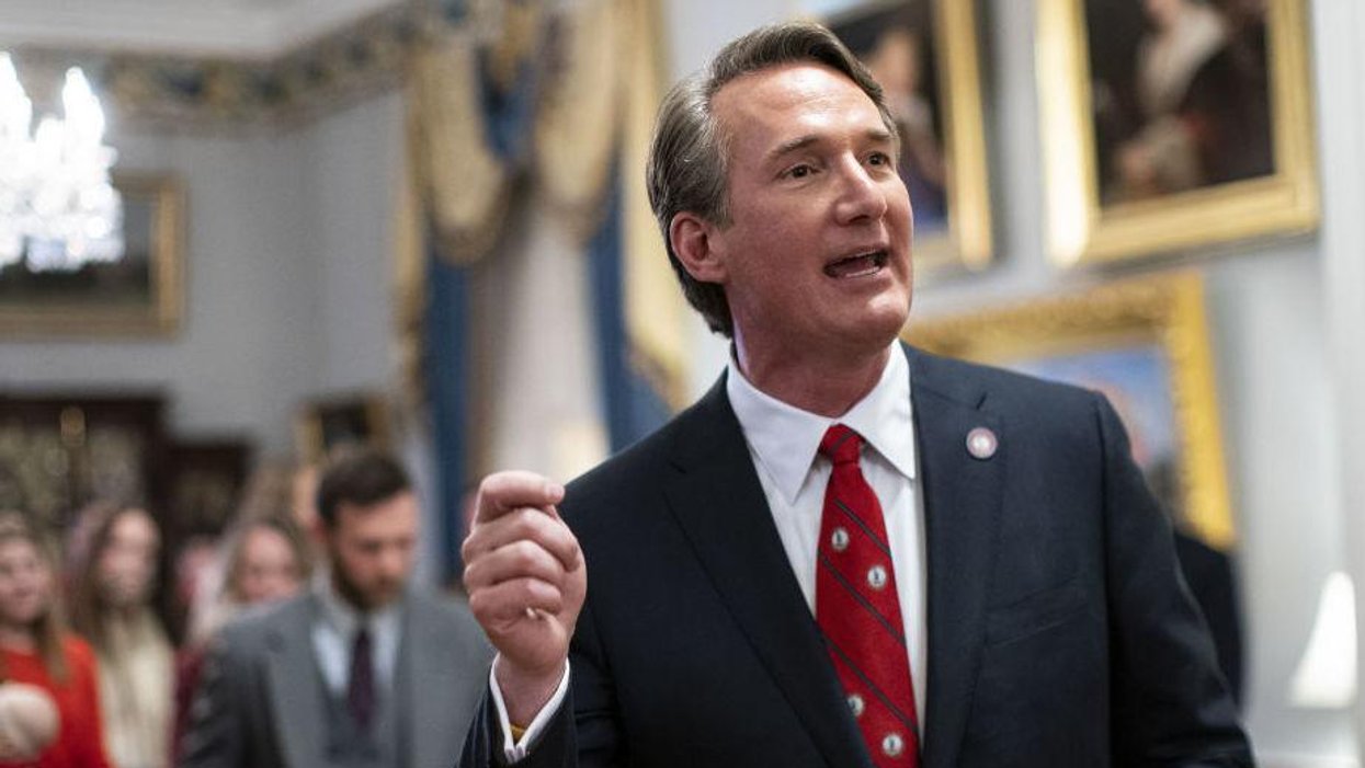 Glenn Youngkin fires back after school officials refuse order that empowers parents on face masks in schools