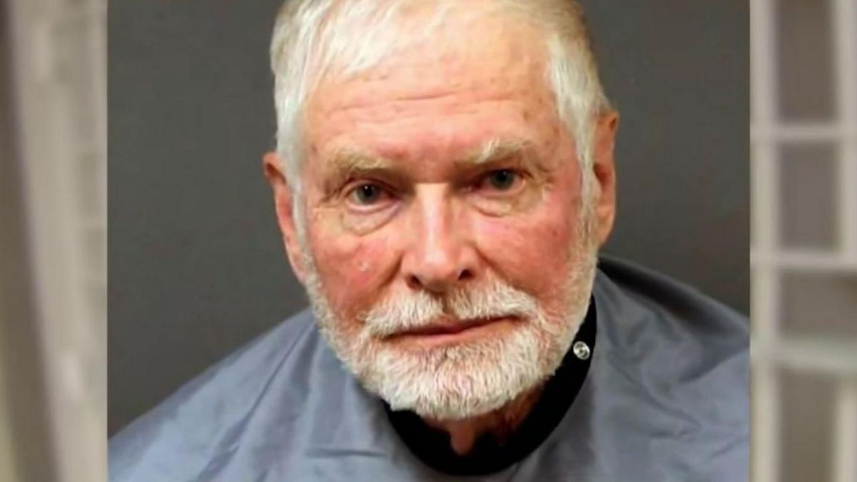 GoFundMe removes fundraisers for elderly rancher held on $1 million bond and charged with murder of migrant on his border property