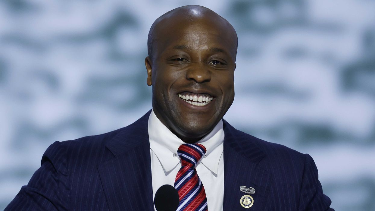 GOP lawmaker throws a wrench into contested Senate primary in Texas