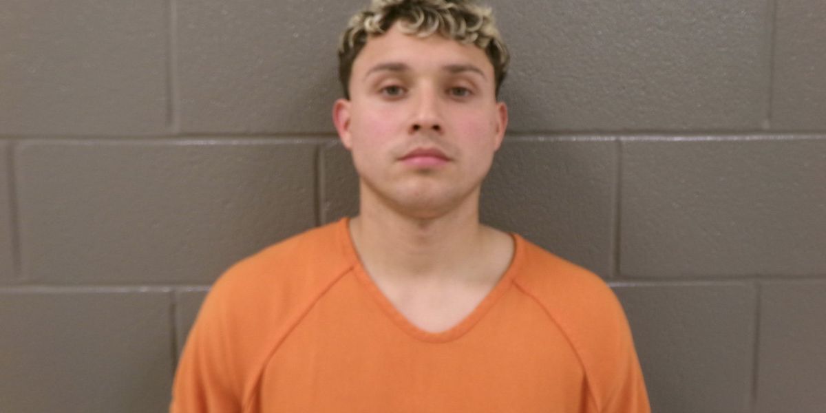 GOP senator says 24-year-old Venezuelan allegedly caught posing as high school student may have had relationship with minor GOP senator says 24-year-old Venezuelan allegedly caught posing as high school student may have had relationship with minor