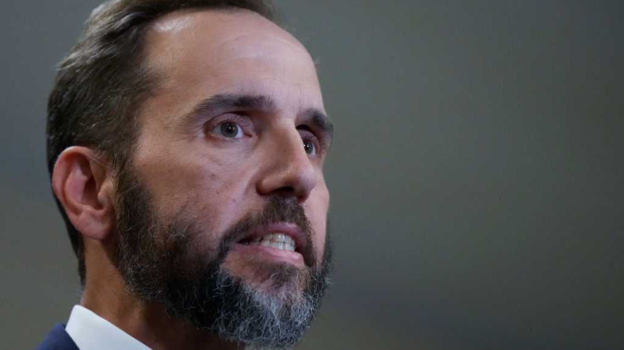 GOP senator to sue Jack Smith after his lawyers try gaslighting on Biden FBI surveillance