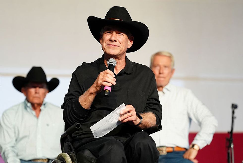 Gov. Abbott threatens to remove from office 'derelict' Democrats who abdicated their duties