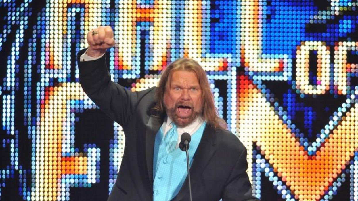 Pro wrestling legend apprehends home invader, holds him at gunpoint until police arrive: 'We are safe with no damage'