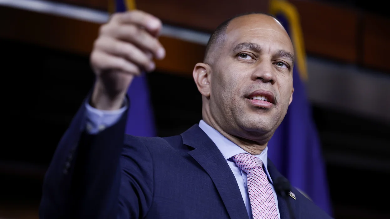 Hakeem Jeffries pressed for biting his tongue on Zohran Mamdani: 'It's a legitimate issue'