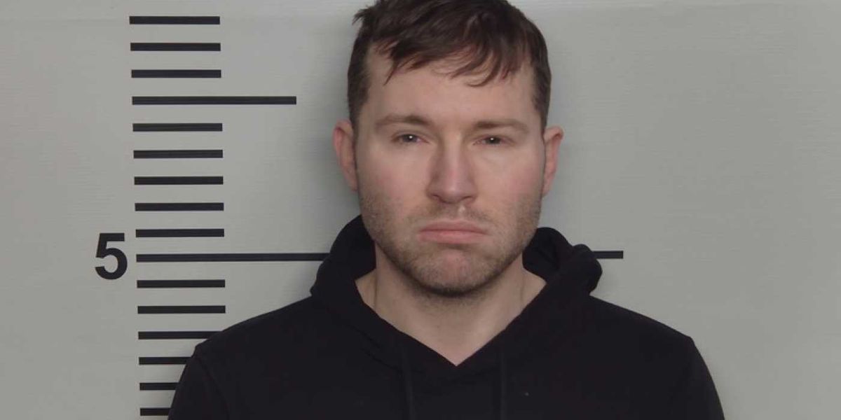 Halloween sign at home of ‘Mr. Crafty Pants’ influencer creeps out neighbors after child sex abuse material arrest Halloween sign at home of ‘Mr. Crafty Pants’ influencer creeps out neighbors after child sex abuse material arrest