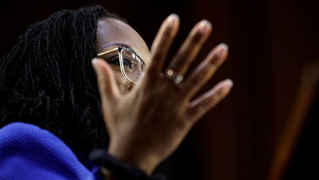 Hawley grills Supreme Court nominee Ketanji Brown Jackson on 3-month sentence for child pornographer