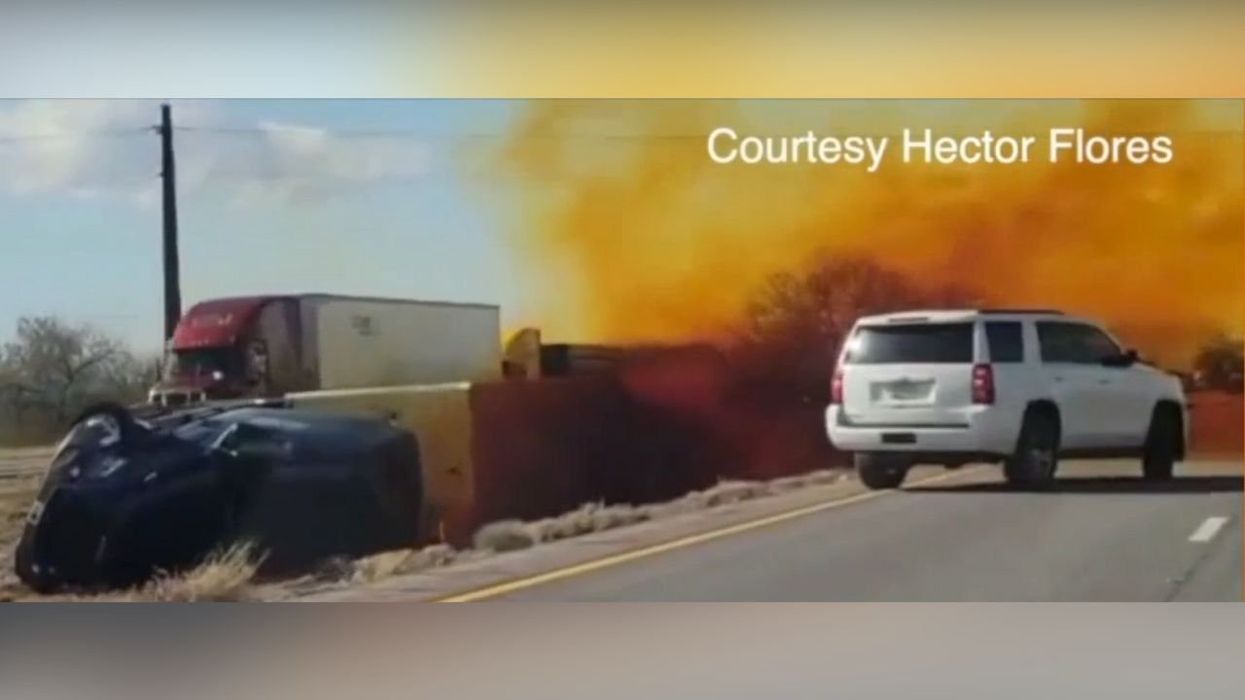 Hazardous spill, forced evacuation following deadly crash on Arizona interstate