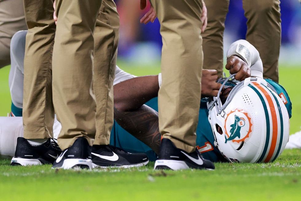 'He feels an obligation': Dolphins star Tua Tagovailoa reportedly dead set on return despite concussion history