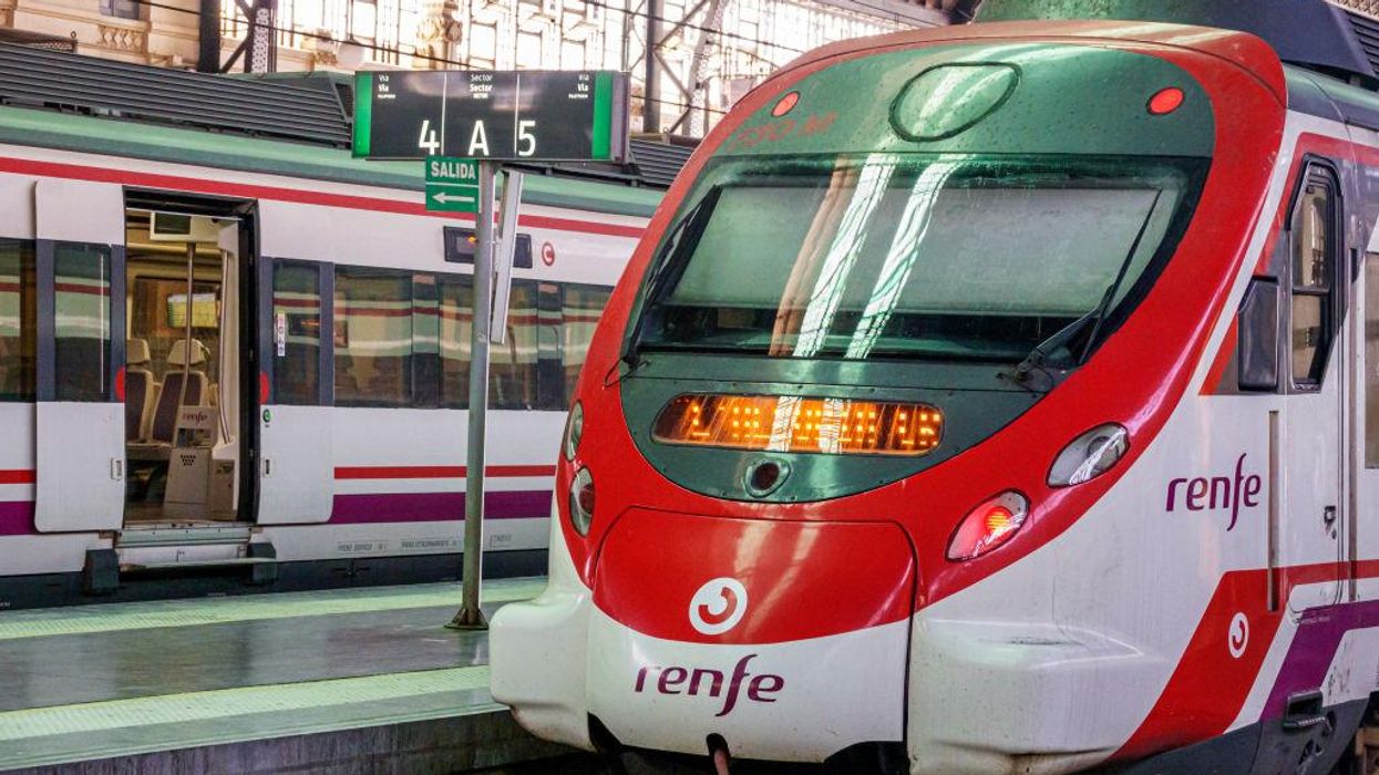 'Heads must roll': Spanish government spends $276 million on trains that don't fit in tunnels