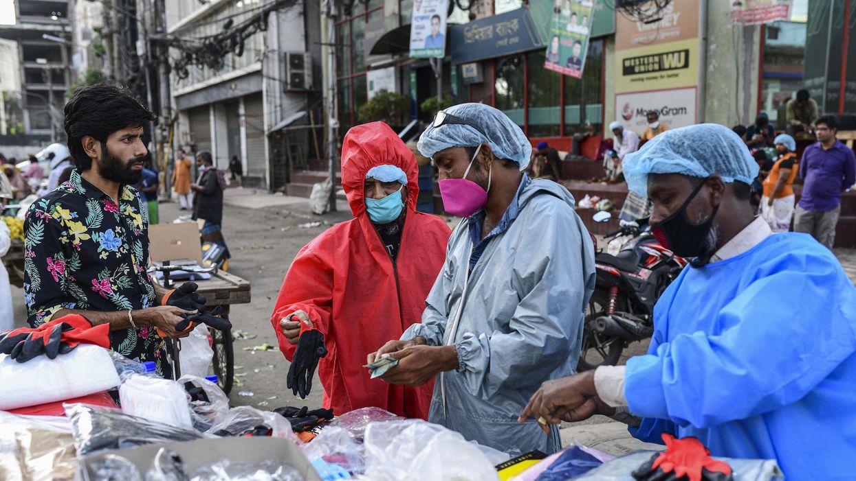 Health experts warn of 'catastrophic' superspreader event after Bangladesh lifts social distancing for Muslim holiday