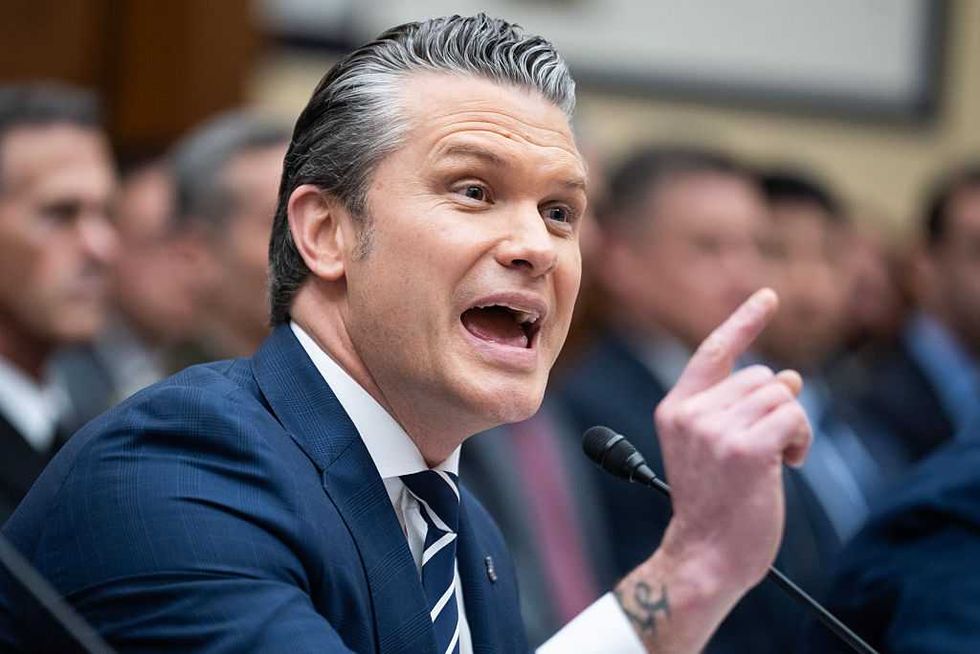 Hegseth torches Democrat for doubting Trump's mental fitness: 'Did you ask the same question of Joe Biden?'