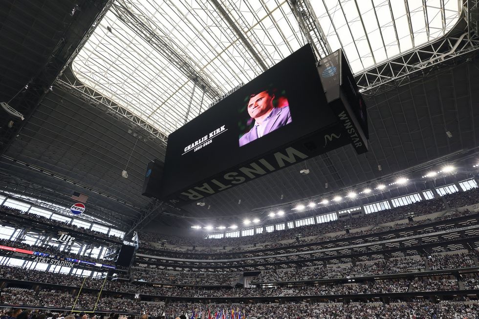 Here are the NFL teams that held a moment of silence to honor Charlie Kirk — and the ones that didn't