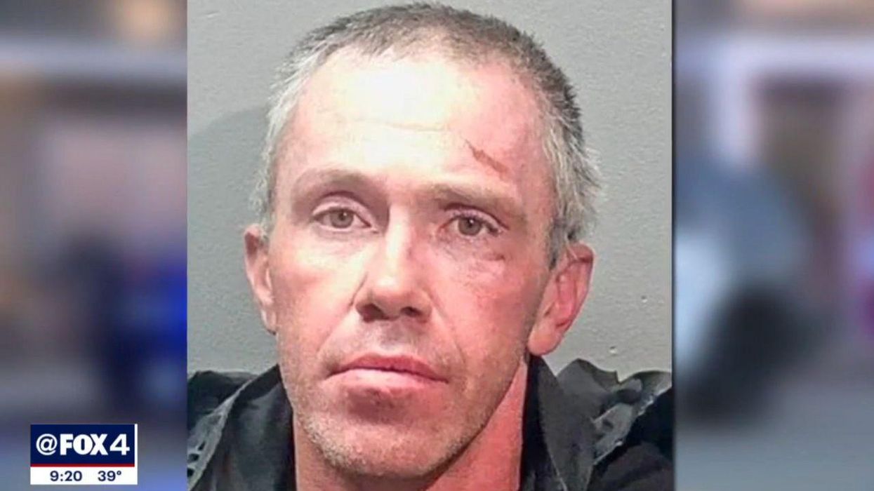 High-risk sex offender allegedly dresses as woman, takes photos of females in public restroom – then offender brandishes pepper-ball gun after being chased by victim: Police