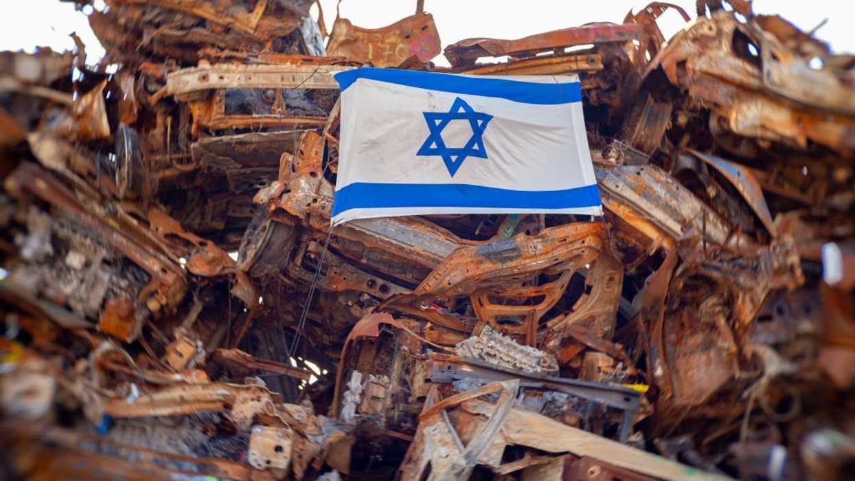 High school basketball player and coach booted after allegedly making anti-Semitic remarks against all-Jewish opponent