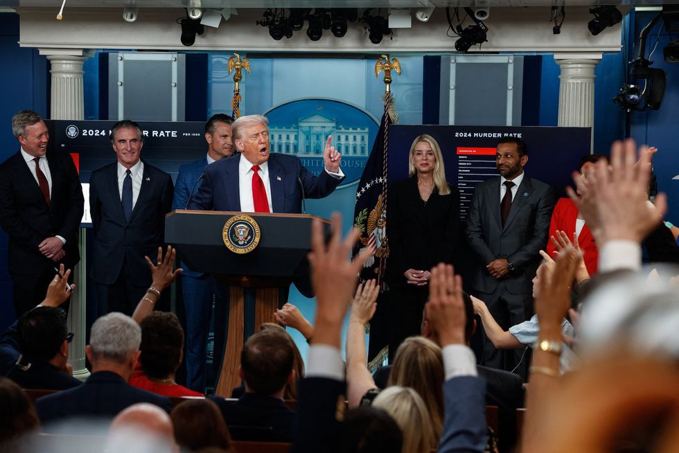 History podcaster Dan Carlin angers fans with his response to Trump's takeover of DC police