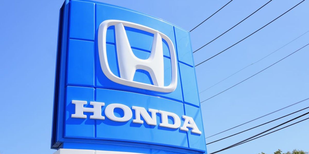 NextImg:Honda recalls 300,000 vehicles over missing seatbelt part | Blaze Media