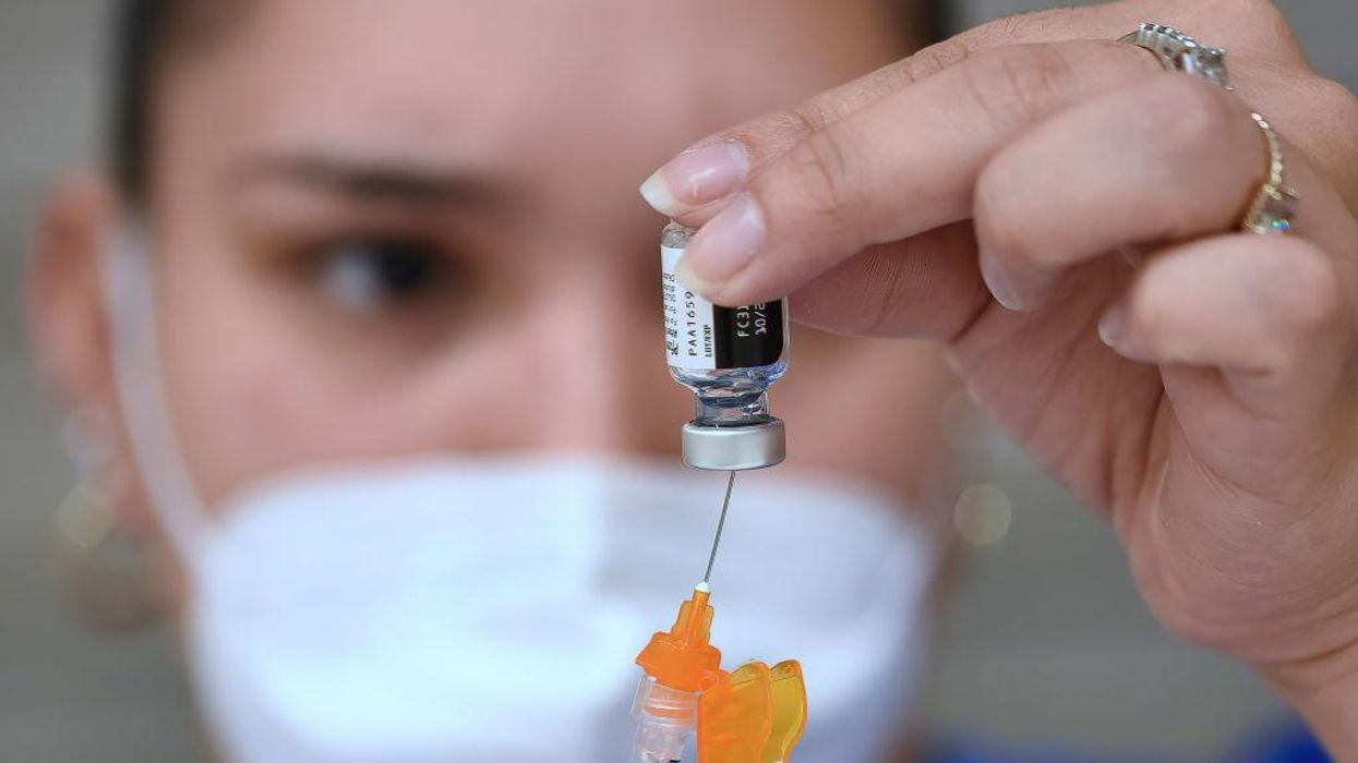 Horowitz: As vaccinated COVID hospitalizations soar, government blocks the one option that works