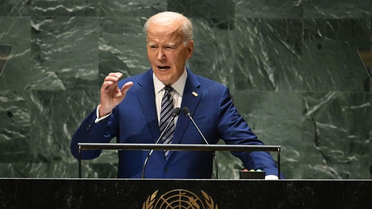 Horowitz: Forget the cartels, Biden is flying illegal aliens directly into US airports