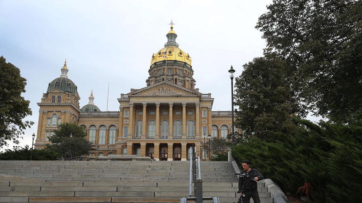 Horowitz: Iowa conservatives introduce gold standard bill to fight the dangerous COVID mandate