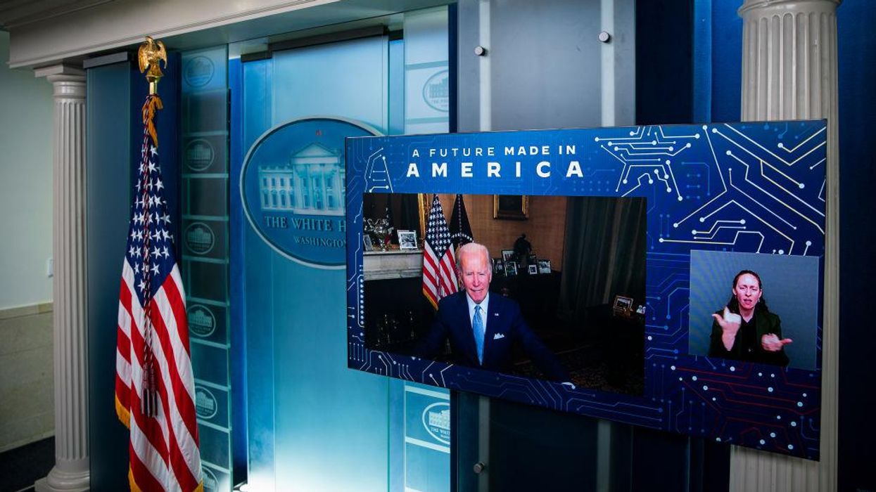 Horowitz: Semiconductor companies just got billions from Congress. Now they want to hire foreign workers.