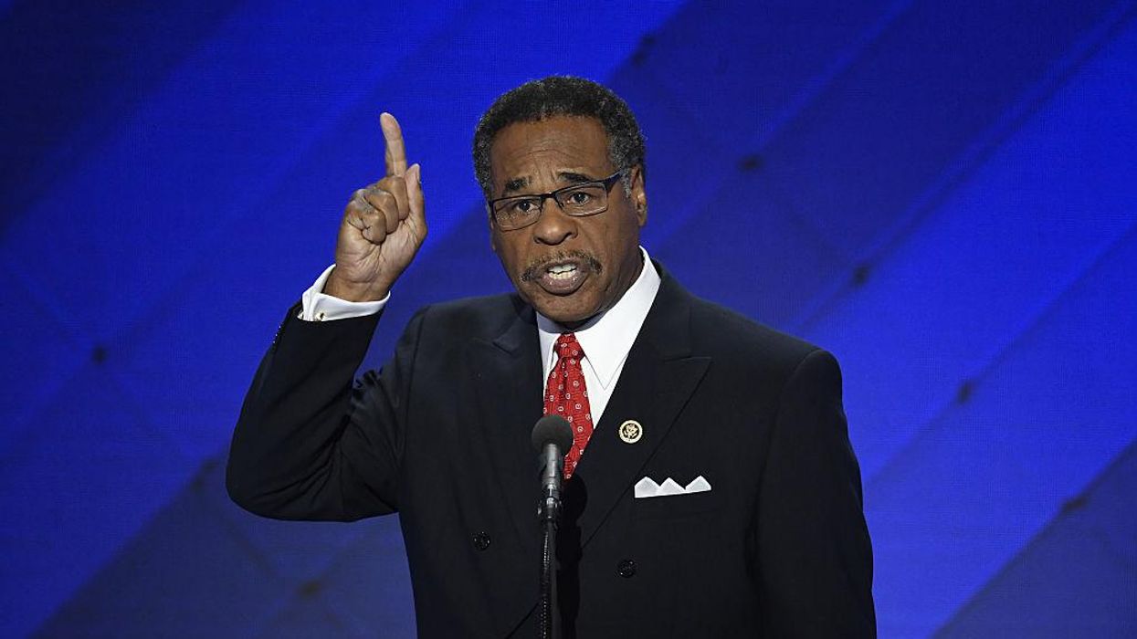 House Democrat ends prayer with 'amen and a-woman,' gets destroyed when Ben Shapiro explains the meaning of 'amen'