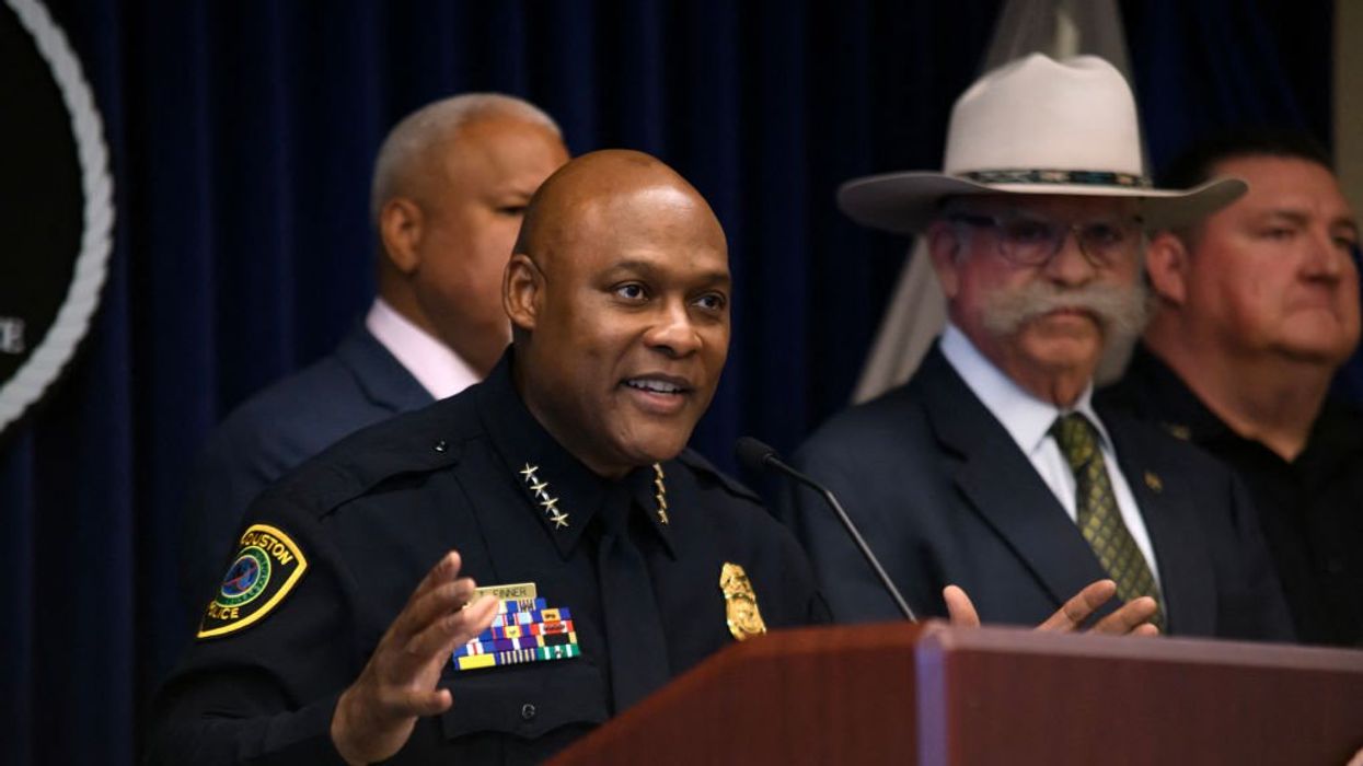 Houston police chief announces retirement amid scandal regarding 264,000 suspended cases