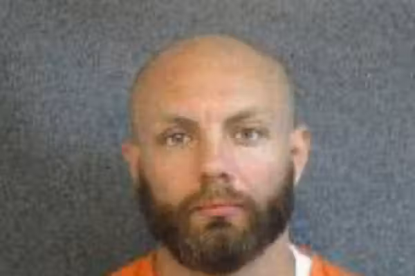 How a Walmart employee helped rescue a woman who said her boyfriend strangled her multiple times that day