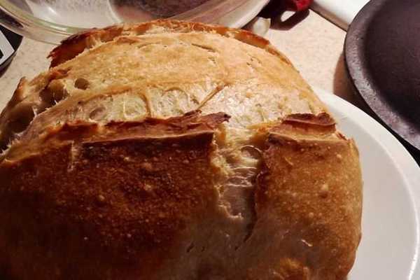 How to bake your own bread — no gadgets, recipes, or kneading required