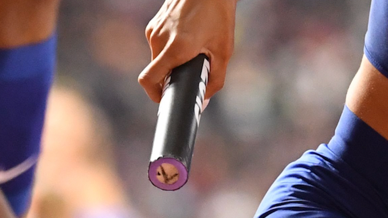 HS runner strikes opponent in head with baton, knocking her from state championship race and reportedly giving her concussion