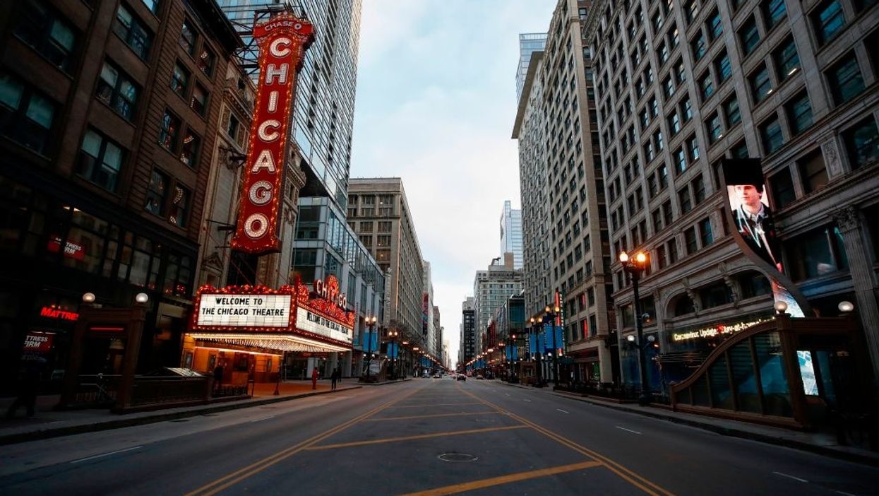 Huge house party in Chicago caught on viral video