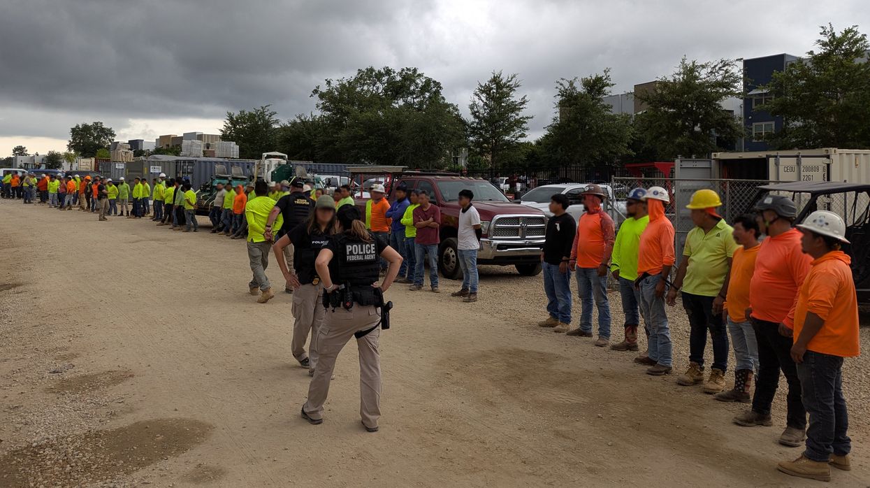 Huge ICE sweep busts 100+ illegal aliens at Florida worksites