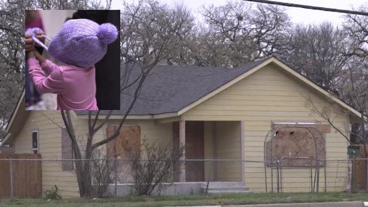 Human smuggling suspects arrested after at least 21 illegal immigrants, including pregnant woman and 3-year-old girl, discovered naked and starving in Fort Worth home: Report