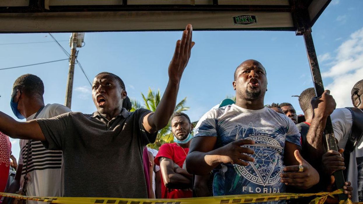 Hundreds more Haitian illegal immigrants land on Florida beaches