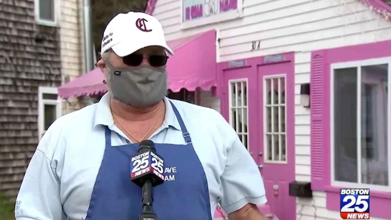 Ice cream parlor shuts down just one day after reopening — because the public harassed employees
