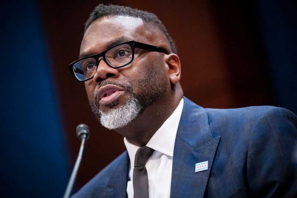 'ICE on Notice': Chicago Mayor Johnson threatens to prosecute federal agents enforcing immigration laws