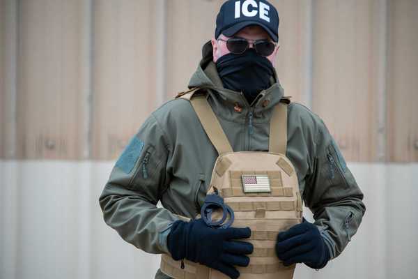 ICE's new smart glasses promise surveillance superpowers. Will they be used against citizens next?