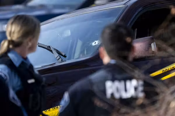 ICE traffic stops will continue after lethal shootings — but only under certain conditions
