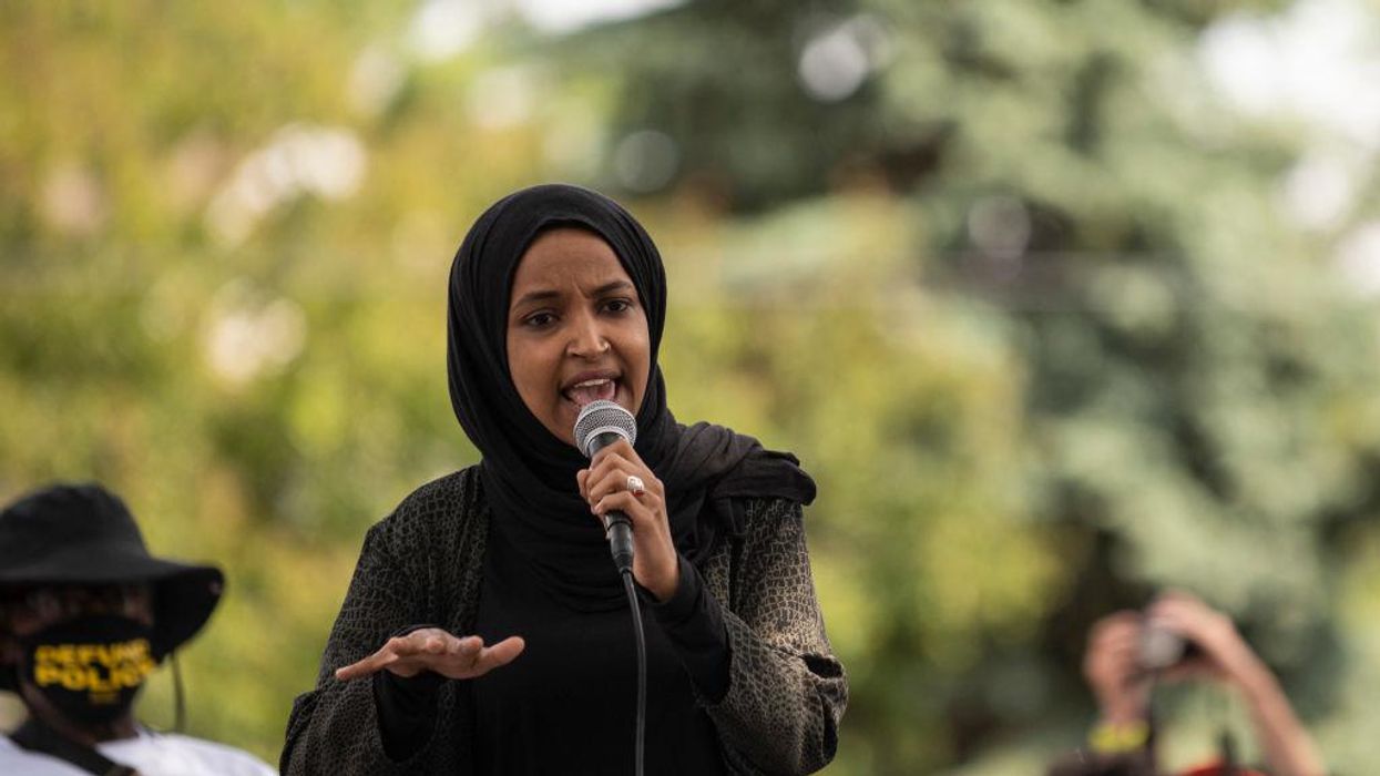 Ilhan Omar compares impeaching Trump to holding a 'murderer' accountable