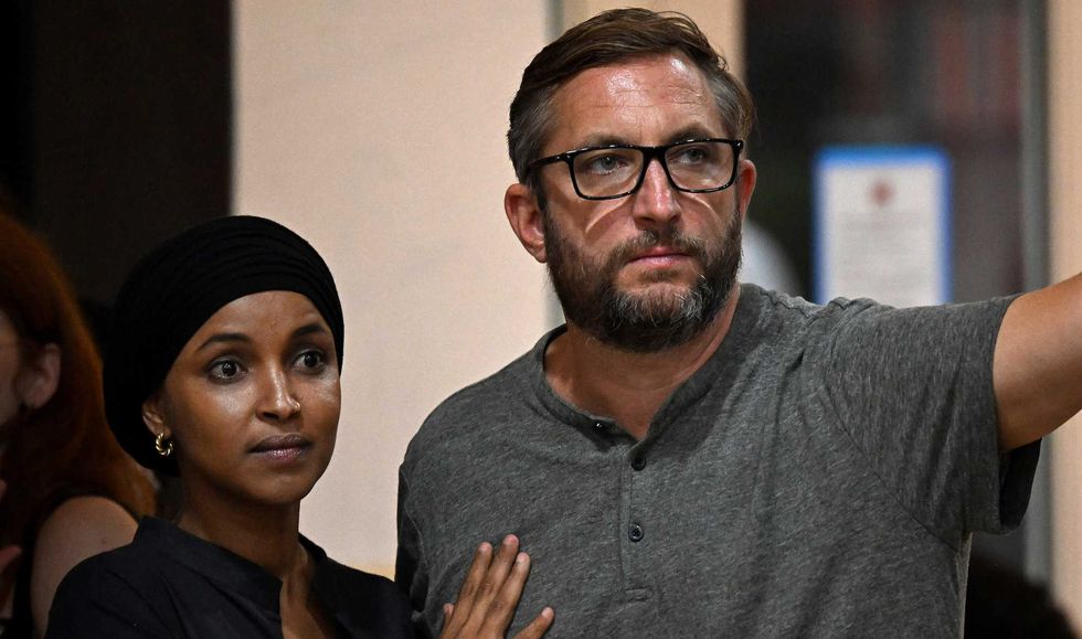 Ilhan Omar's husband barks at reporter asking questions after home raid