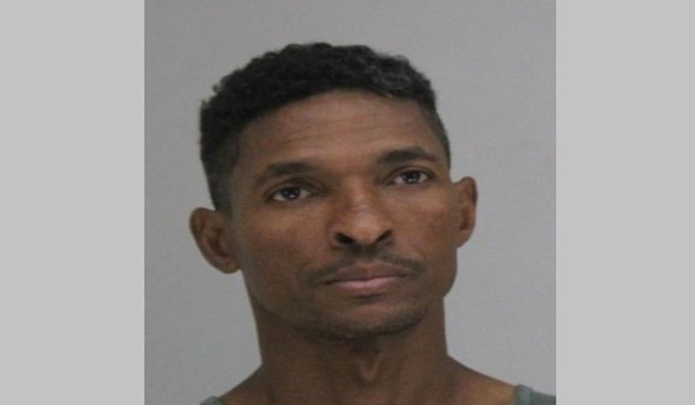 Illegal alien allegedly butchers girlfriend in Texas. Jail records list his race as 'white.'
