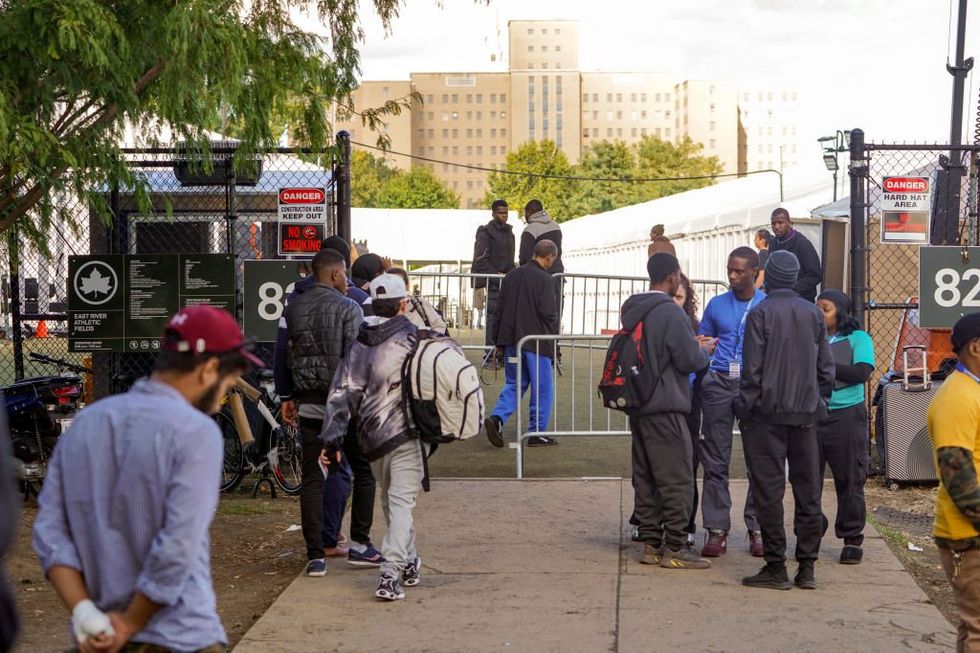 Illegal immigrant bites‚ punches security guard in vicious attack at controversial NYC shelter: Report