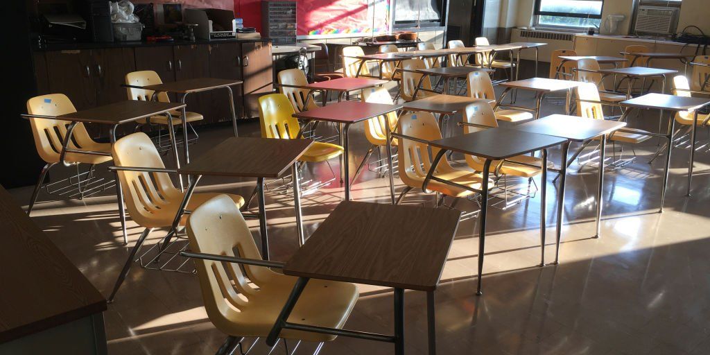 Tennessee parents and children arrested after brawl breaks out during kindergarten graduation - Vimarsana News