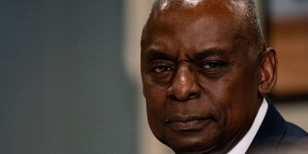 Lloyd Austin says there is no evidence of an imminent war with China after meeting with Chinese defense minister - Vimarsana News