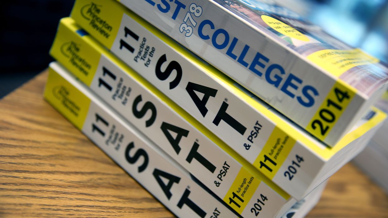 College Board to add the economic and social background of students to SAT exams