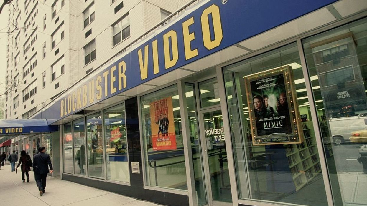 'All about the experience': Former Blockbuster and 7-Eleven CEO explains why we can't let go of the '90s