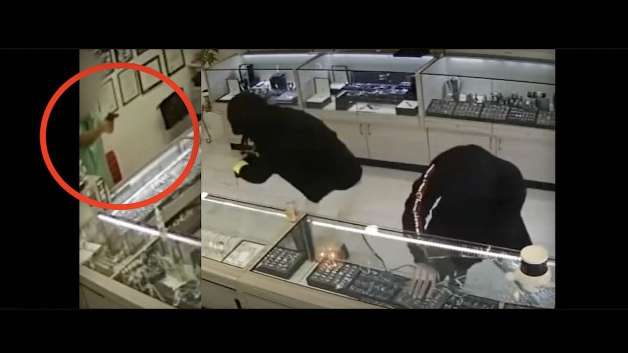 New video shows moment jewelry store worker opens fire on 5 smash-and-grab crooks; police have made an arrest