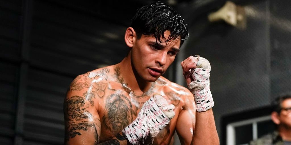 Superstar boxer Ryan Garcia reportedly arrested at swanky Beverly Hills hotel, compares himself to Britney Spears, Donald Trump - Vimarsana News