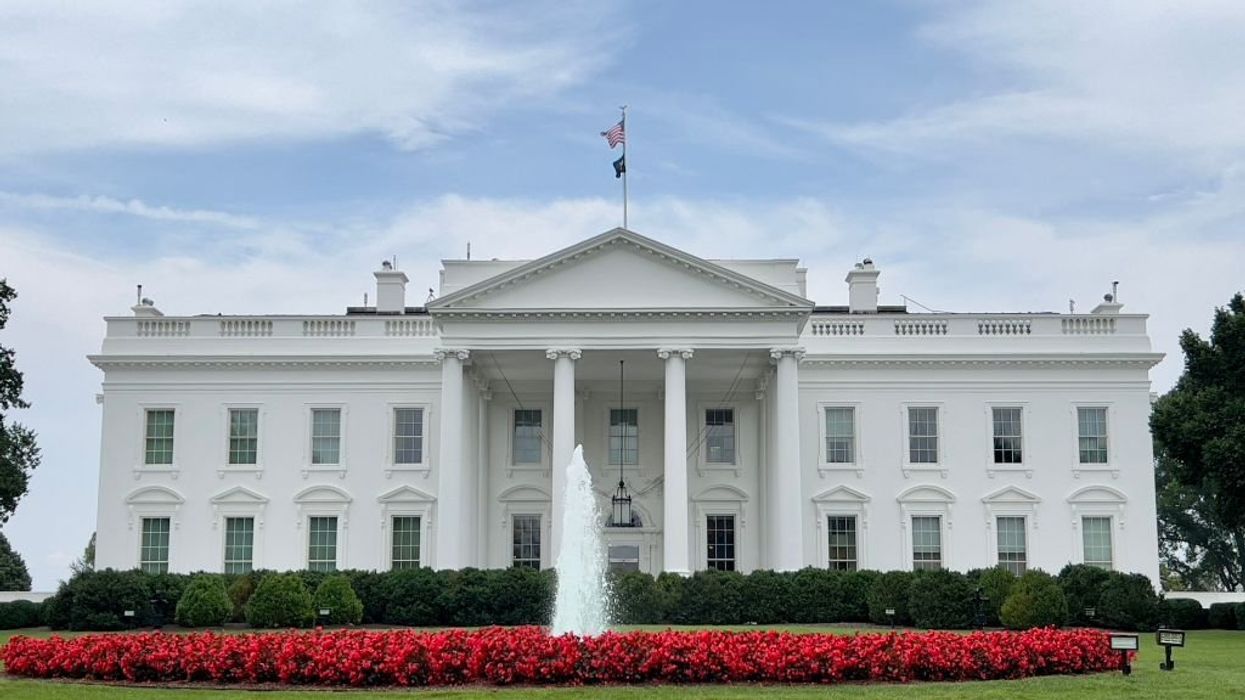 Breaking: Precautionary closures implemented around White House for unknown item later cleared as 'non-hazardous'