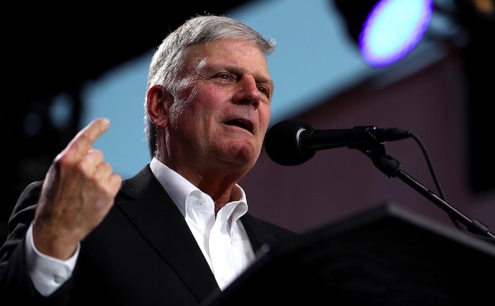 Islamic group wants UK gov't to refuse Franklin Graham's visa over his 'hatred for Muslims