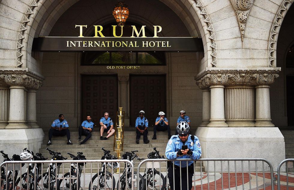 Police investigate a threat of mass murder against Trump supporters - from a tweet